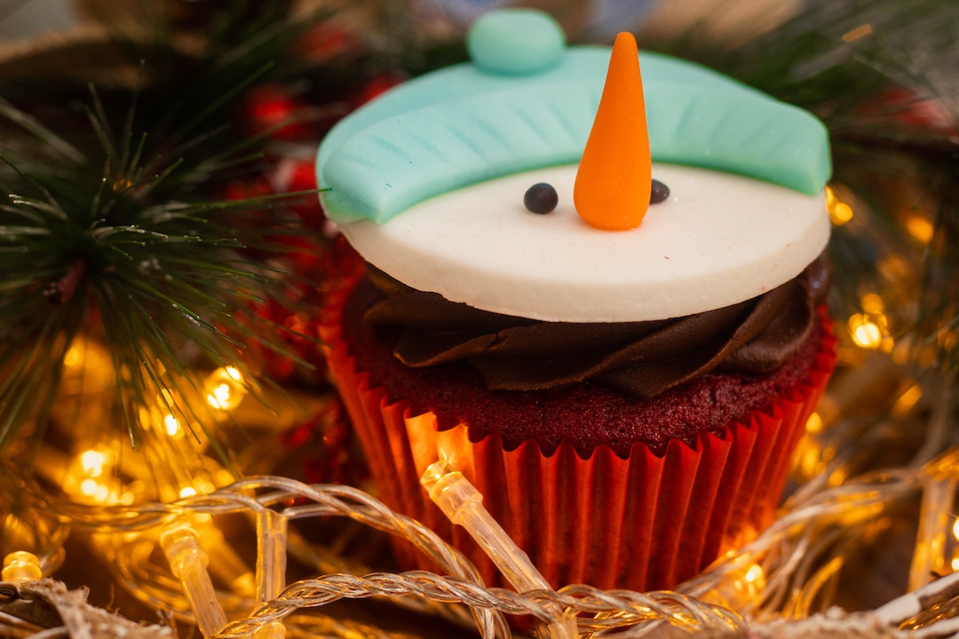 Cupcake a forma di pupazzo di neve - Foto di Rafael Titoneli da Pexels