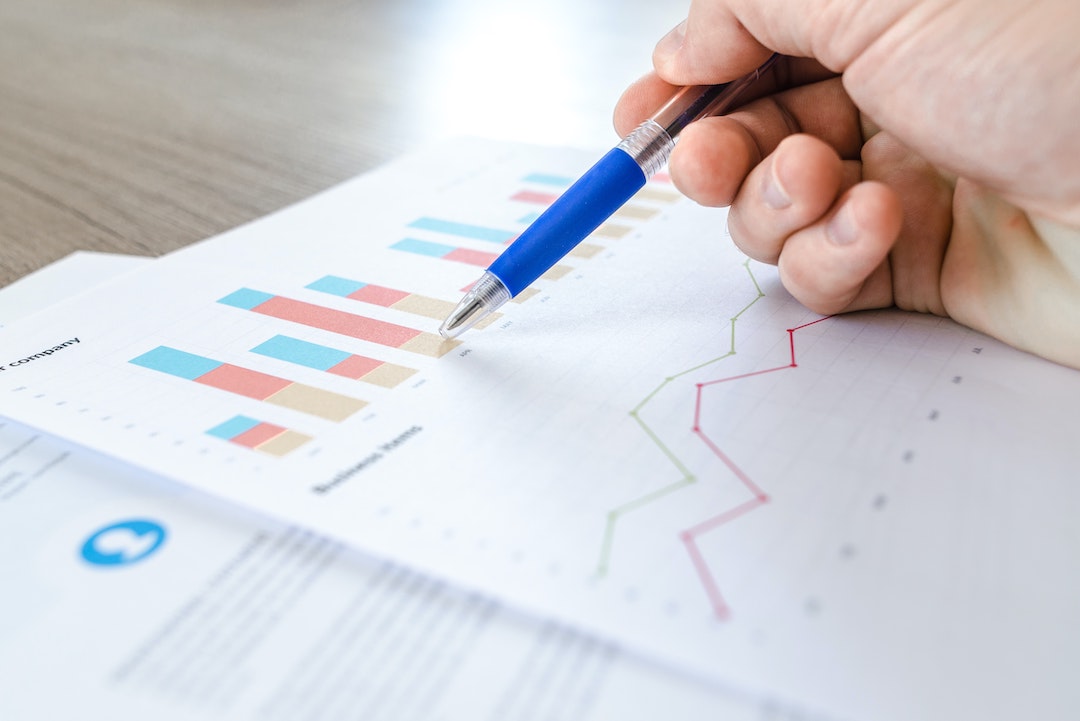 Scheda tecnica - Metriche dell'email marketing - Foto di Lukas - Pexels